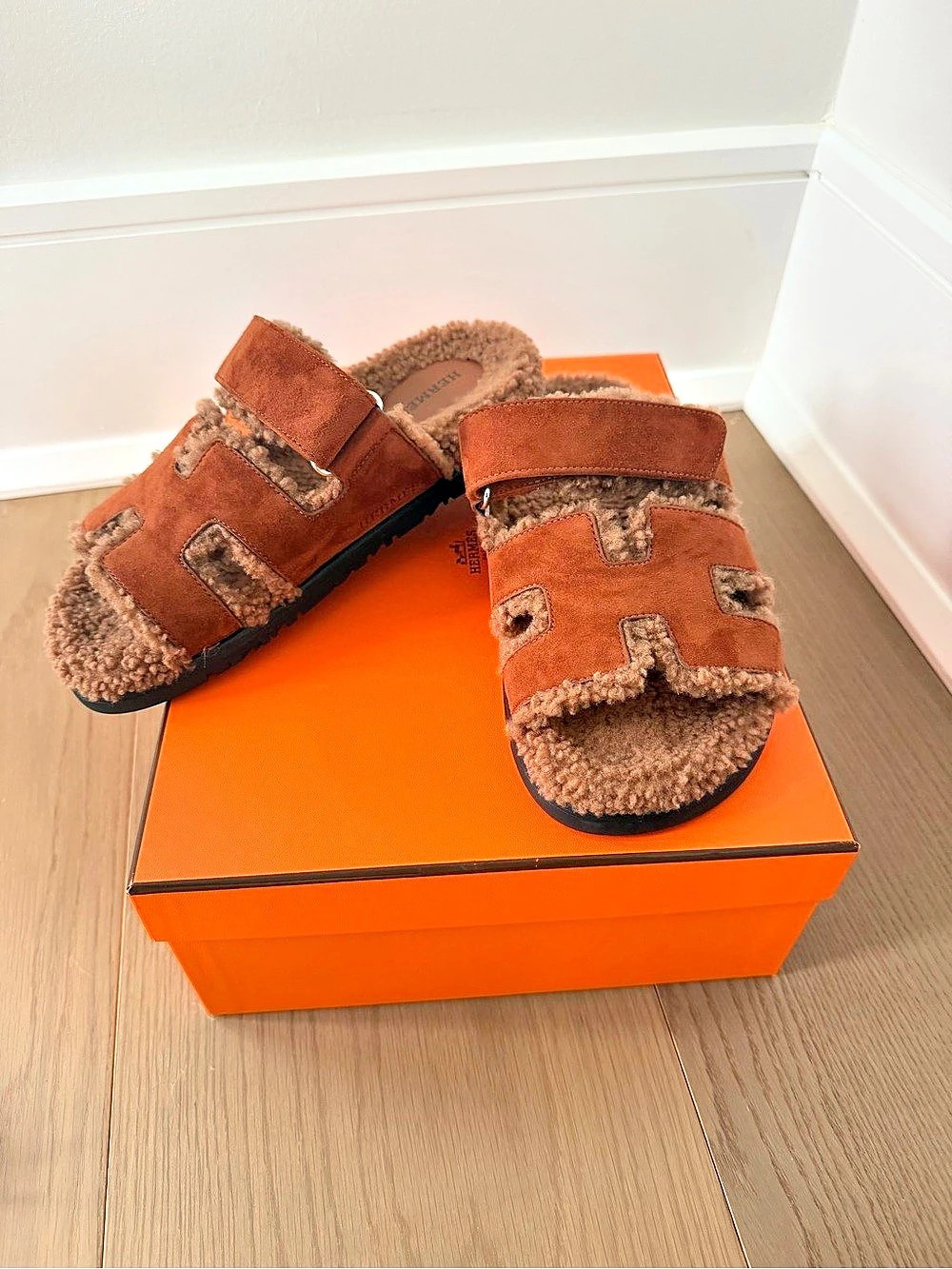 Hermès Chypre Sandal Shearling Brown Sandals
